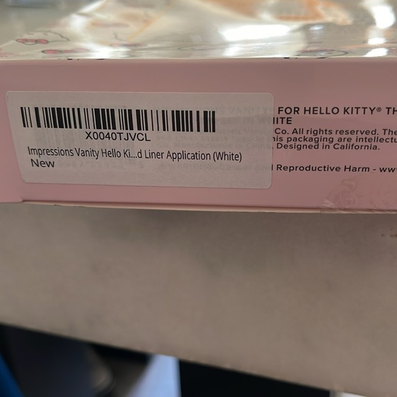 Bundle 2 Listings for $20😀 Hello Kitty Makeup Brush Set - Picture 4 of 7